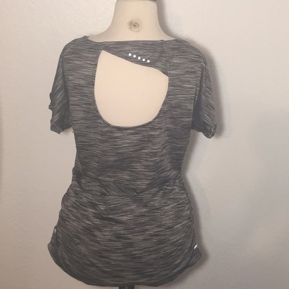 Reebok gym Shirt Large - Picture 6 of 7